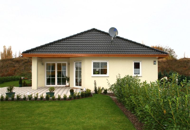 3 Zimmer, Ton-Dachziegel, L-W-Wärmepumpe, Fußbodenhz., freie Grundriss-Planung nach Ihren Wünschen